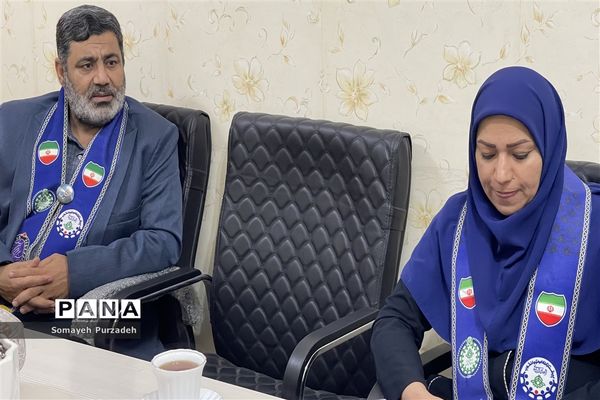 جلسه هماهنگی و برنامه‌ریزی بیست و چهارمین مانور سراسری زلزله و ایمنی در دبیرستان شاهد رضوان