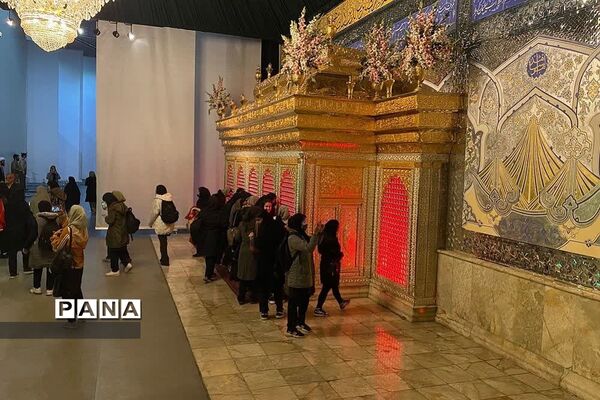 اردوی باغ موزه دفاع مقدس دانش‌آموزان مدرسه مهر آفرین رودهن
