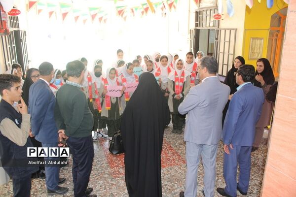 سپاس مربی توسط دانش‌آموزان پیشتاز استان بوشهر