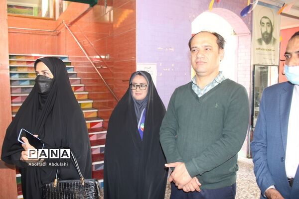 سپاس مربی توسط دانش‌آموزان پیشتاز استان بوشهر