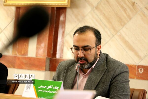 هم‌اندیشی مدیرعامل بنیاد فرهنگی رضوی با مشاوران جوان