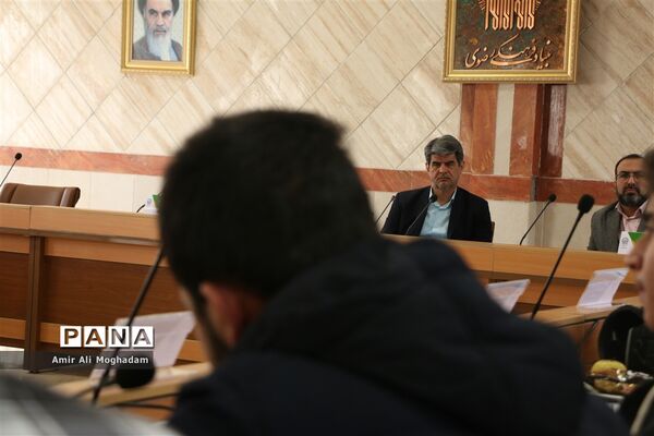 هم‌اندیشی مدیرعامل بنیاد فرهنگی رضوی با مشاوران جوان