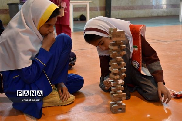 برگزاری مسابقات  المپیاد رویش  در گله‌دار استان فارس