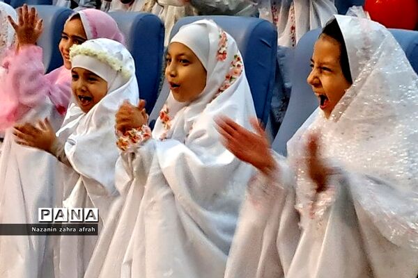 جشن‌تکلیف دبستان اندیشه رودهن