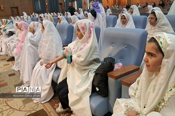 جشن‌تکلیف دبستان اندیشه رودهن