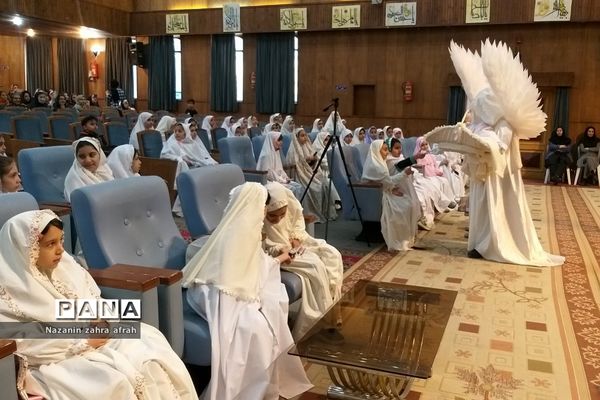 جشن‌تکلیف دبستان اندیشه رودهن