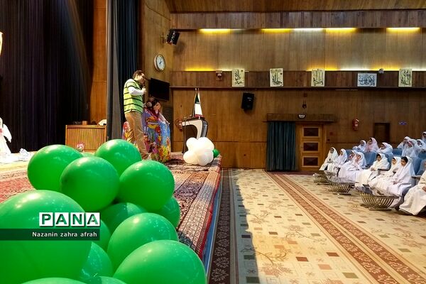 جشن‌تکلیف دبستان اندیشه رودهن