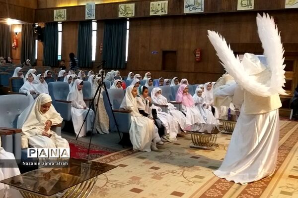 جشن‌تکلیف دبستان اندیشه رودهن