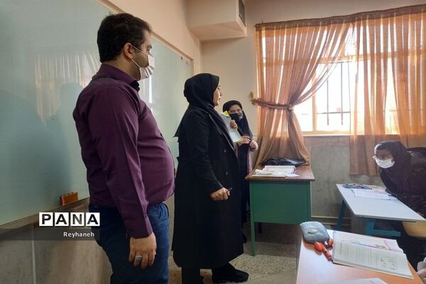 بازدید شبکه بهداشت از دبیرستان عدالت شهر جوادآباد