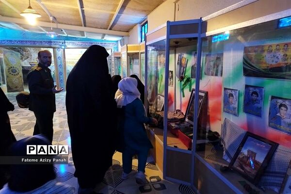 تقدیر از مدافعان امنیت در آباده