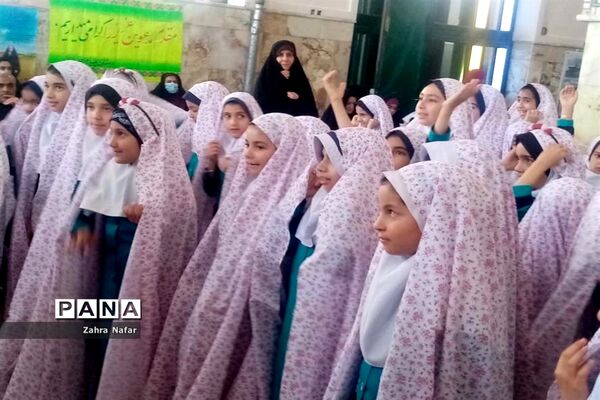 جشن تکلیف دانش‌آموزان مدارس آباده