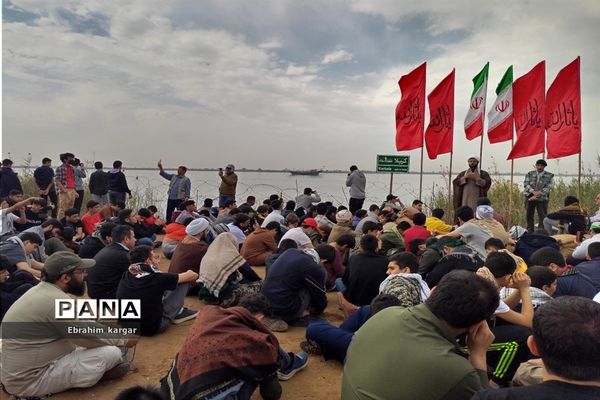 اتمام سفر معنوی راهیان نور پسران منطقه ۵