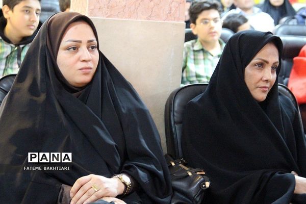 افتتاح باشگاه کارآفرینان نوجوان در پژوهش سرای رازی ناحیه یک شهرری