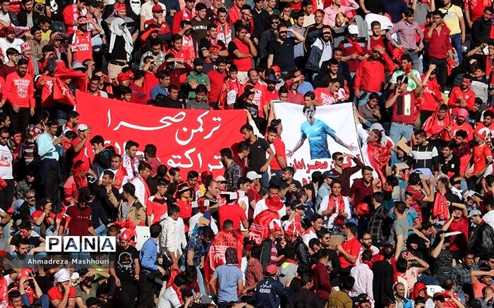 تراکتور از سد صنعت نفت گذشت