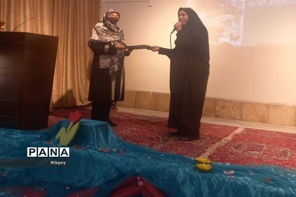 بزرگداشت هفته تربیتی در دبیرستان شاهد حجاب منطقه ۱۳