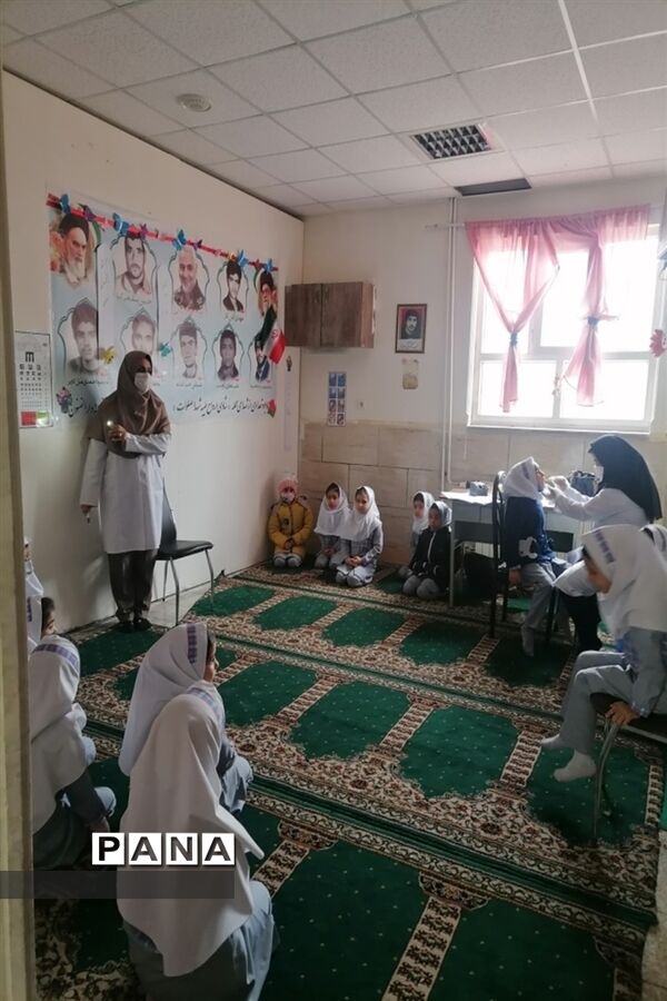 طرح جهادی پیشگامان سلامت در مدارس ناحیه هفت مشهد مقدس