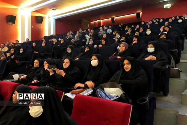 نشست معاونین پرورشی ناحیه هفت درهفته بزرگداشت تربیت اسلامی و امور تربیتی