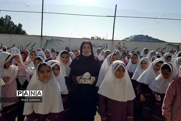 تقدیر مدیران مدارس رودهن از معاونین و مربیان  پرورشی در هفته تربیت اسلامی