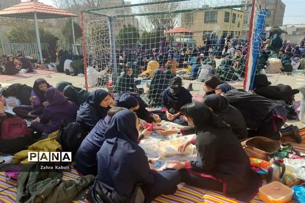 اردوی درون‌مدرسه‌ای دانش‌آموزان آموزشگاه ام‌ابیها(س) اسلامشهر