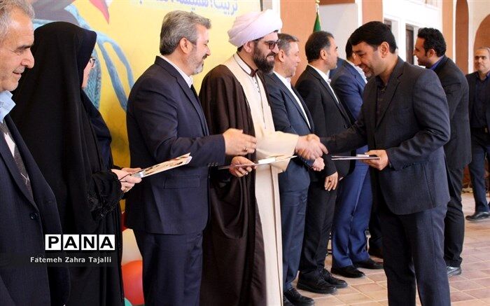 مراسم گرامیداشت هفته امور تربیتی و تربیت اسلامی استان سمنان برگزار شد