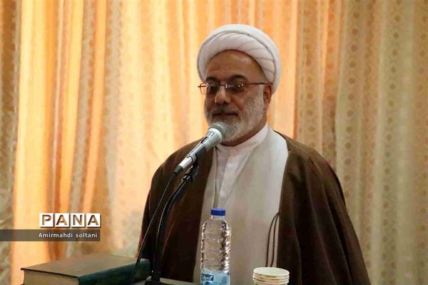 همایش گرامیداشت هفته تربیت اسلامی و اختتامیه اجلاس نماز ناحیه سه تبریز