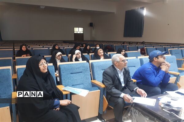 برگزاری جشنواره هنرهای نمایشی ویژه دختران ابرکوهی