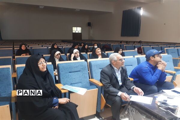 برگزاری جشنواره هنرهای نمایشی ویژه دختران ابرکوهی