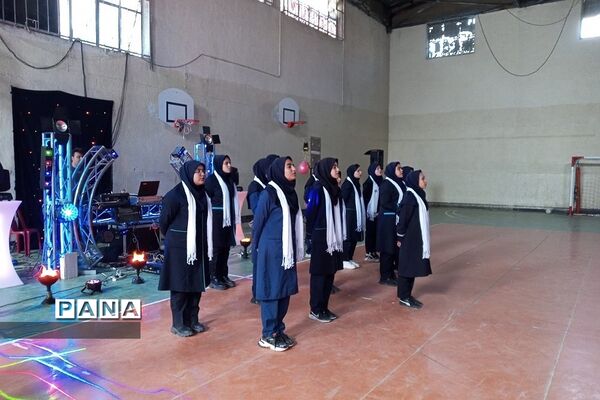 جشن بزرگ اعیاد شعبانیه و تقدیر از دانش‌آموزان دبیرستان طالقانی رودهن