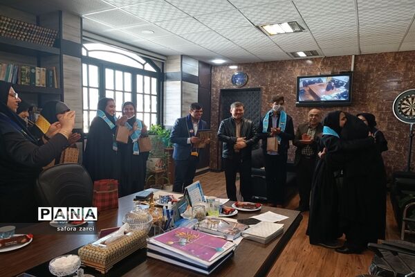 نشست ماهانه مجلس دانش‌آموزی ناحیه چهار شیراز
