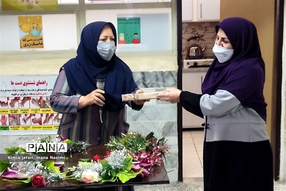 گرامیداشت هفته امور تربیتی در مدارس دخترانه  شهرستان کاشمر