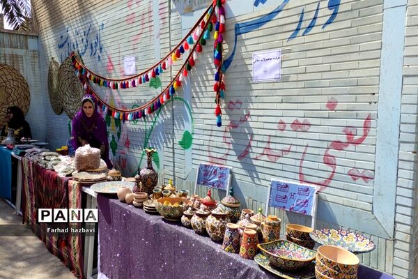 نمایشگاه محصولات فرهنگی و صنایع‌دستی در شهرستان کارون