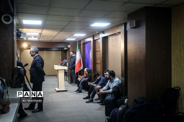 نشست وزرای آموزش و پرورش و کشور در ارتباط با مسمومیت دانش‌آموزان