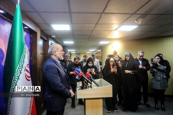 نشست وزرای آموزش و پرورش و کشور در ارتباط با مسمومیت دانش‌آموزان