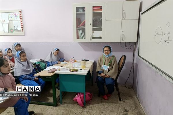 مدیریت یک روزه مدرسه شهید دیانت‌پور اسلامشهر توسط دانش‌آموزان