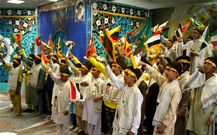 همایش دانش آموزی «نسل ظهور» در قم برگزار شد
