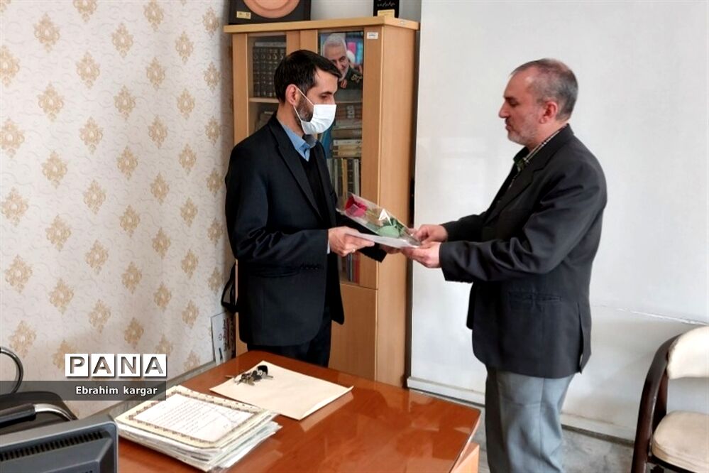تقدیر از فرهنگیان حوزه امورتربیتی منطقه ۵ به‌مناسبت  گرامیداشت هفته تربیت اسلامی