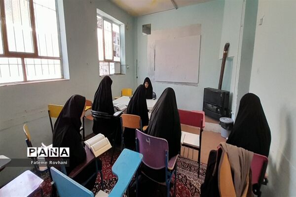 برگزاری کارگاه‌ توجیهی مرحله استانی مسابقات قرآن عترت و نماز دانش‌آموزان خلیل آباد