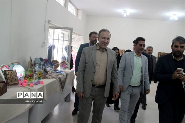برگزاری جشنواره دست‌آوردهای دانش‌آموزی کانون‌های فرهنگی‌تربیتی شهرستان‌های استان تهران در کانون سمیه شهرری