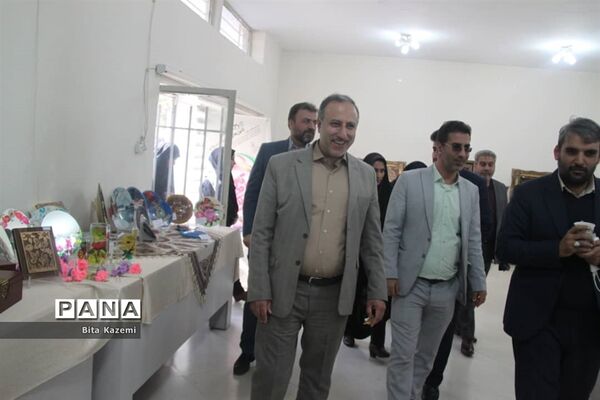 برگزاری جشنواره دست‌آوردهای دانش‌آموزی کانون‌های فرهنگی‌تربیتی شهرستان‌های استان تهران در کانون سمیه شهرری