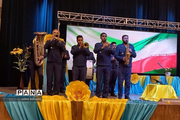 برگزاری اجلاسیه نماز ناحیه 3 شیراز در تالار معلم