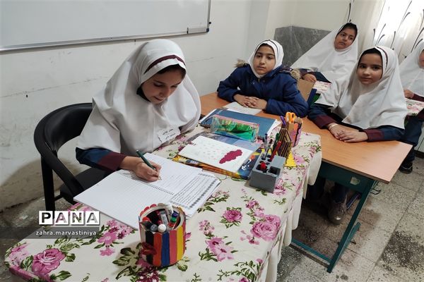 اداره‌ یک روز مدرسه توسط دانش‌آموزان مروستی