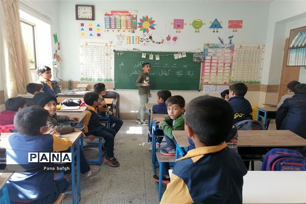 دانش‌آموزان بافقی مسئولیت اداره یک روز مدارس را به عهده داشتند