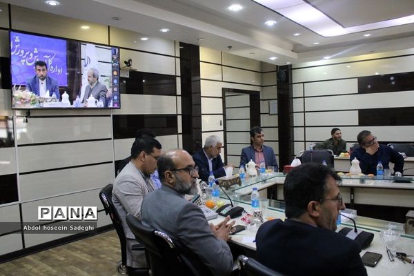 جلسه شورای معاونان اداره‌کل آموزش و پرورش استان بوشهر با حضور معاون حقوقی و امور مجلس وزارت آموزش و پرورش