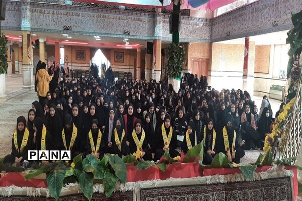 حضور دختران دانش‌آموزدر جشن‌های اعیاد شعبانیه