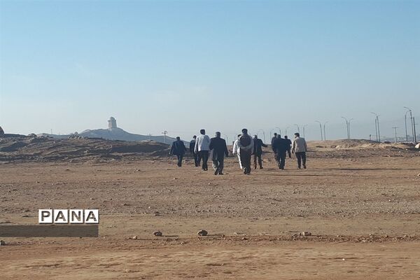 کوهپیمایی مربیان ومعاونان پرورشی به‌مناسبت هفته تربیت اسلامی در ابرکوه