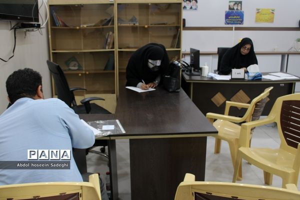 دومین روز فعالیت ستاد ارتباطات مردمی سفر ریاست جمهوری در آموزش و پرورش استان بوشهر