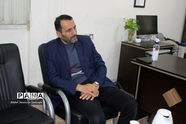 دومین روز فعالیت ستاد ارتباطات مردمی سفر ریاست جمهوری در آموزش و پرورش استان بوشهر