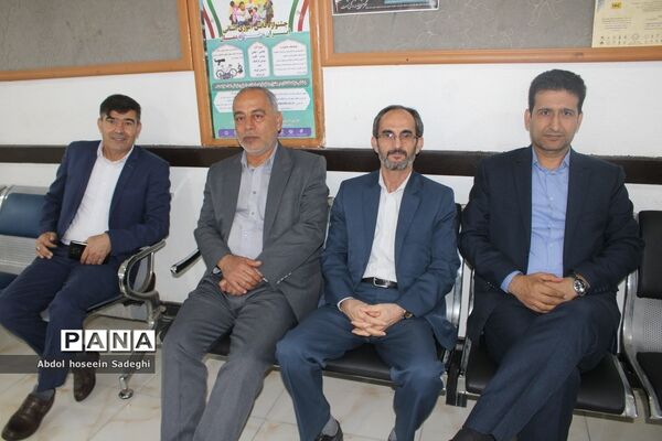 دومین روز فعالیت ستاد ارتباطات مردمی سفر ریاست جمهوری در آموزش و پرورش استان بوشهر