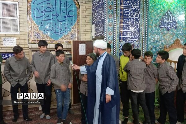 جشن تکلیف پسران دبیرستان ۱۳ آبان رودهن