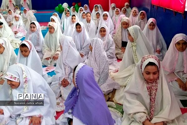 اولین‌ نماز‌های جماعت دانش‌آموزان نومکلف دبستان اندیشه رودهن